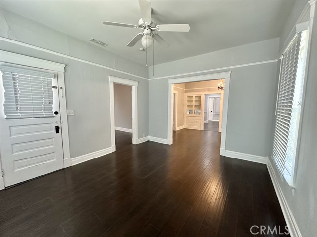 250 SONORA Street, Redlands CA: https://media.crmls.org/medias/601933af-249a-4b2f-b0e5-c31a8bf27486.jpg