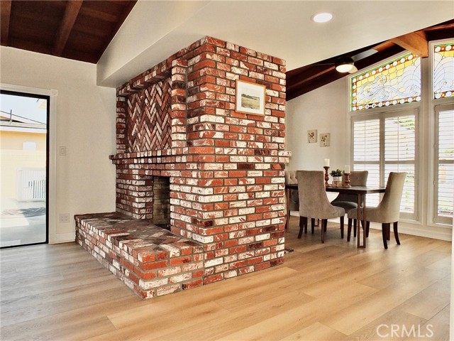 Detail Gallery Image 10 of 46 For 6531 E Espanita St, Long Beach,  CA 90815 - 3 Beds | 2 Baths