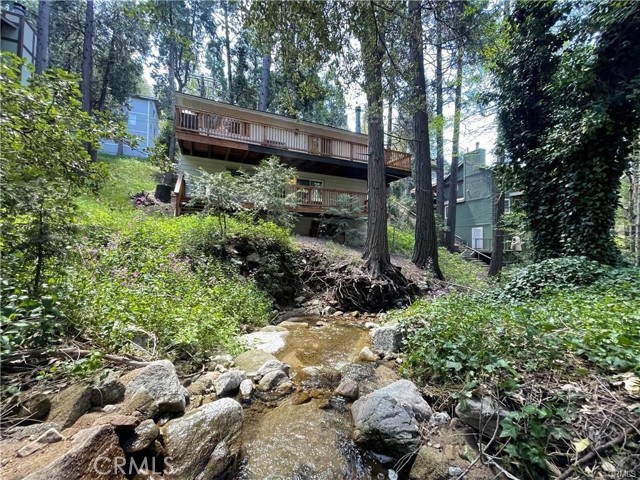 938 Balfrin Drive, Crestline CA: https://media.crmls.org/medias/601a5d0c-ff55-4458-a71f-6f4585eb9e73.jpg