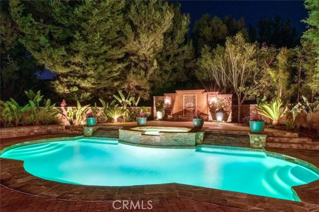 601a7d09 5316 464a B606 0f23ecb5e272