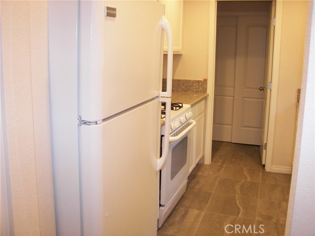 24977 Crest Forest Drive, Crestline CA: https://media.crmls.org/medias/601a882d-c9a0-4b73-abd9-9d7d8328e6e7.jpg