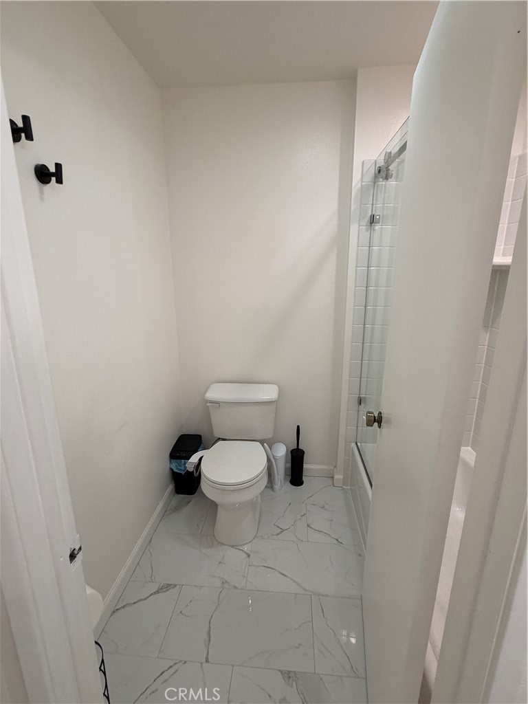 https://media.crmls.org/medias/601afe99-ff37-45ca-86be-f9950dfe46d4.jpg?preset=X-Large