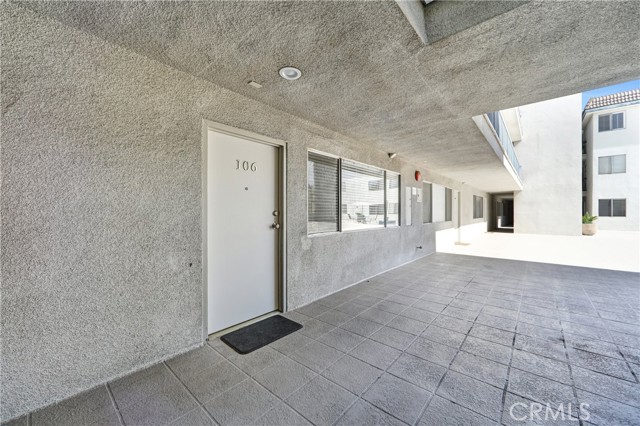 Detail Gallery Image 4 of 27 For 497 S El Molino #106,  Pasadena,  CA 91101 - 2 Beds | 2 Baths