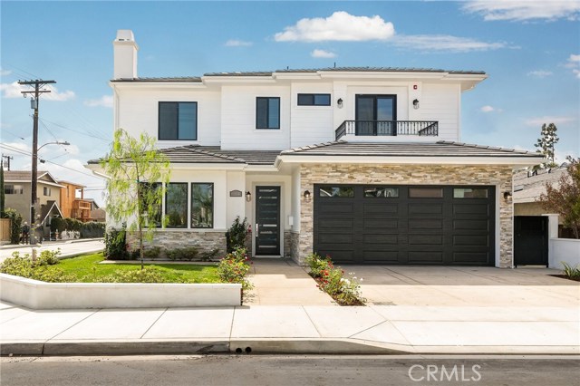 1934 Robinson Street, Redondo Beach, California 90278, 5 Bedrooms Bedrooms, ,2 BathroomsBathrooms,Residential,Sold,Robinson,SB17235587