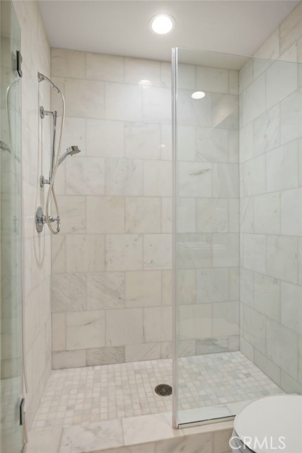 Detail Gallery Image 31 of 52 For 23500 Park Sorrento #H32,  Calabasas,  CA 91302 - 2 Beds | 2/1 Baths