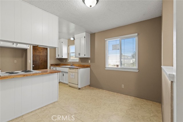 Detail Gallery Image 11 of 44 For 1212 Rosewood Dr, Yuba City,  CA 95991 - 3 Beds | 2 Baths