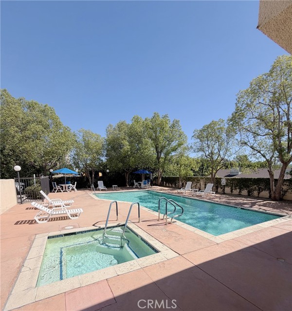 19350 Sherman Way, 231 photo 32