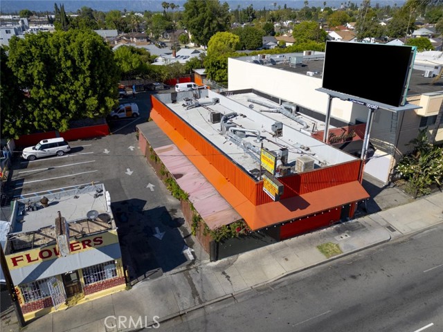 Image 5 of 13 For 14041 Sherman Way