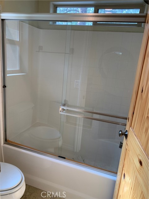 Detail Gallery Image 19 of 65 For 424 Mountainaire Ln, Big Bear Lake,  CA 92315 - 3 Beds | 2 Baths