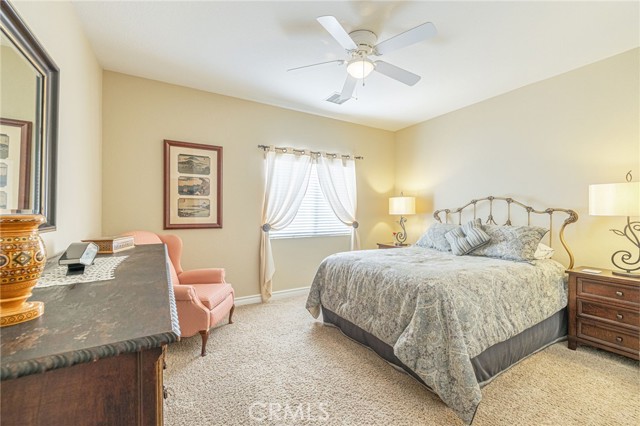 Image 15 of 72 For 2534 Desert Rose Drive