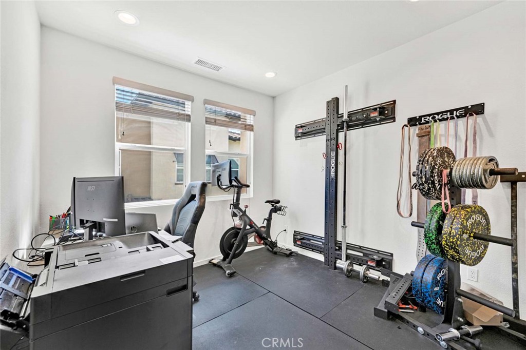 601e8272 F53d 4d72 8660 7e29a08fd517