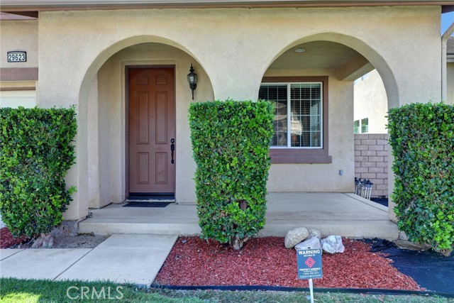 Detail Gallery Image 4 of 53 For 29623 Tierra Shores Ln, Menifee,  CA 92584 - 4 Beds | 2/1 Baths