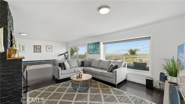 12032 S Circle Drive, Whittier CA: https://media.crmls.org/medias/601ed2ae-4b7c-4132-9029-1ee63a977190.jpg