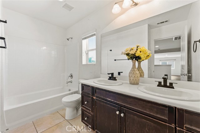 Detail Gallery Image 19 of 49 For 4759 Brison Ct, Jurupa Valley,  CA 91752 - 5 Beds | 3 Baths