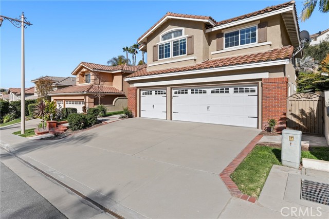 Image 2 for 976 S Creekview Ln, Anaheim Hills, CA 92808