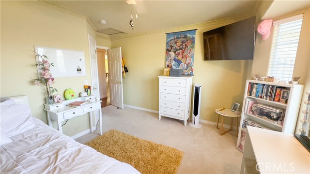 Detail Gallery Image 16 of 23 For 5701 Laurel Canyon Dr, Bakersfield,  CA 93313 - 3 Beds | 2 Baths