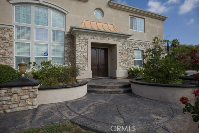 Detail Gallery Image 2 of 11 For 18549 Clydesdale, Granada Hills,  CA 91344 - 5 Beds | 6 Baths