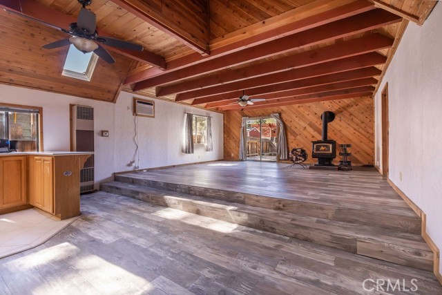 Detail Gallery Image 7 of 33 For 817 E Mountain View Bld, Big Bear City,  CA 92314 - 3 Beds | 2 Baths