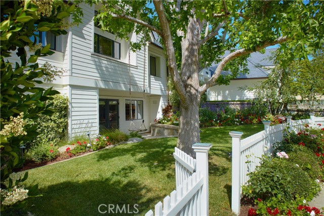 Detail Gallery Image 45 of 48 For 2 Royal Saint George Rd, Newport Beach,  CA 92660 - 5 Beds | 5/2 Baths