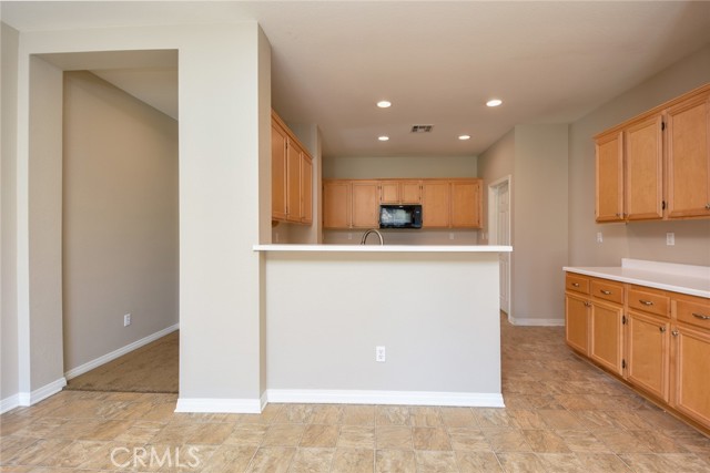 Detail Gallery Image 9 of 32 For 8170 Mira Loma Ave, Hemet,  CA 92545 - 3 Beds | 2 Baths