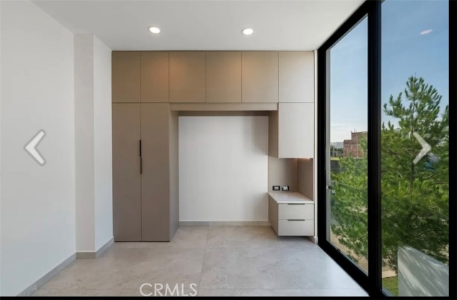 Detail Gallery Image 10 of 17 For 37 Calle Circuito Bruma, –,  – 45200 - 3 Beds | 2 Baths