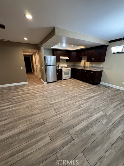 Detail Gallery Image 9 of 17 For 1370 Wheaton Way, Riverside,  CA 92507 - 3 Beds | 2 Baths