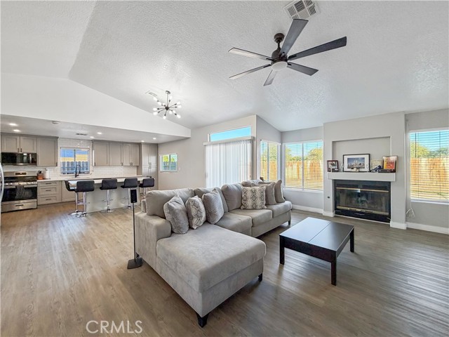 Detail Gallery Image 2 of 20 For 460 River Valley Ave, Blythe,  CA 92225 - 3 Beds | 2 Baths