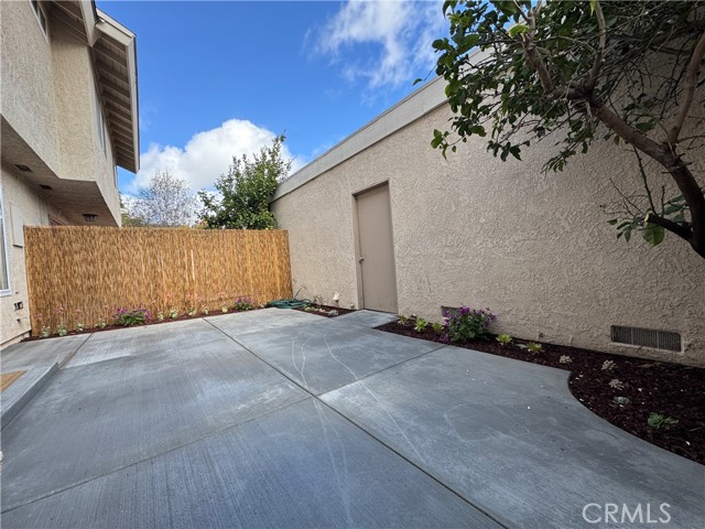 18 Snapdragon, Irvine CA: https://media.crmls.org/medias/60245835-ecc9-478e-8bee-9f5d1921febf.jpg