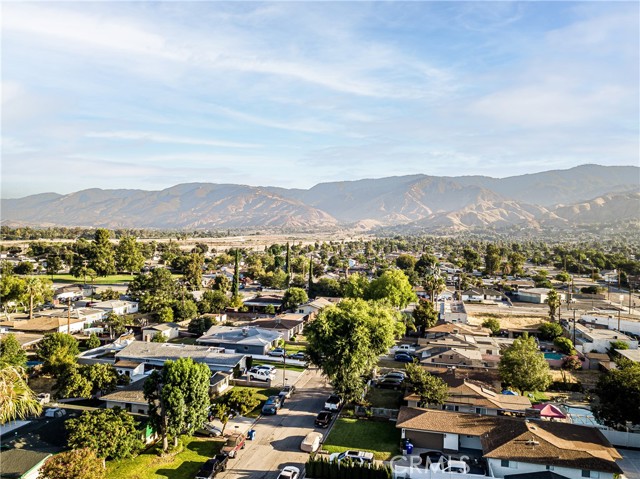 2983 N Alameda Avenue, San Bernardino CA: https://media.crmls.org/medias/6024cabc-ae86-4a77-aacc-f3dc925f97b0.jpg