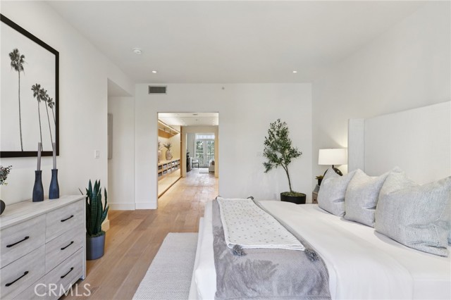 Detail Gallery Image 27 of 67 For 1040 4th #407,  Santa Monica,  CA 90403 - 3 Beds | 3/1 Baths