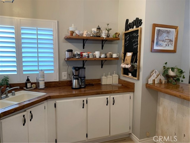 Detail Gallery Image 5 of 32 For 140 W Pioneer Ave #38,  Redlands,  CA 92374 - 2 Beds | 2 Baths