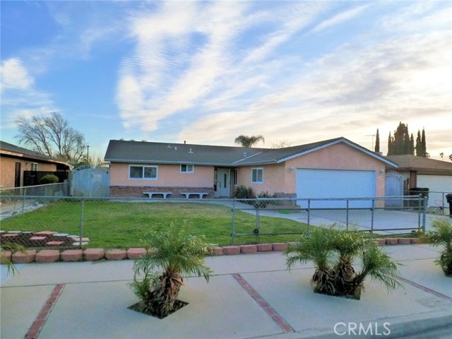 17835 Vine St, Fontana, CA 92335