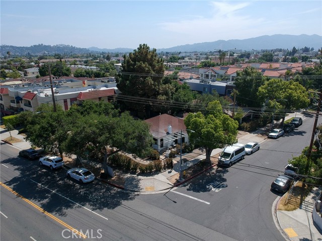 241 N Verdugo Road, Glendale CA: https://media.crmls.org/medias/60277a0d-2557-4bd8-b50a-cc6f03093224.jpg