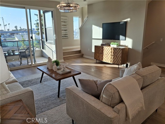 Detail Gallery Image 29 of 30 For 109 S Laxore St #303,  Anaheim,  CA 92804 - 4 Beds | 3/1 Baths