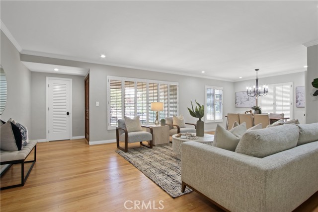 Detail Gallery Image 5 of 34 For 3853 Cedar Ave, Long Beach,  CA 90807 - 2 Beds | 2 Baths