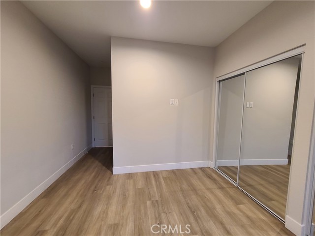 Detail Gallery Image 7 of 14 For 8412 Burnet Ave, North Hills,  CA 91343 - 2 Beds | 2 Baths