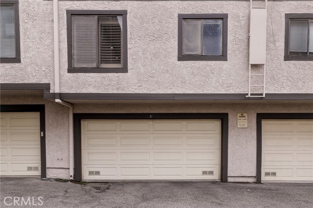 1939 Huntington Drive, Duarte CA: https://media.crmls.org/medias/60296e77-65d6-4f63-828c-1a1a1d1f1aab.jpg