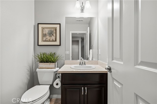 Detail Gallery Image 11 of 46 For 29105 N West Hills, Valencia,  CA 91354 - 4 Beds | 3/1 Baths