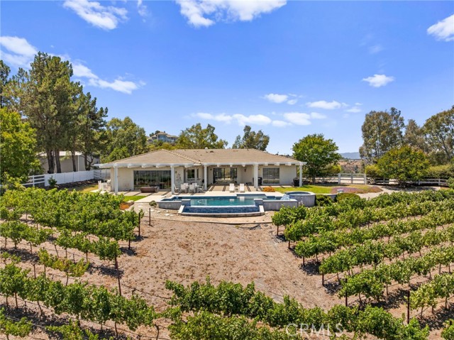 28282 Sycamore Mesa Road, Temecula CA: https://media.crmls.org/medias/60297e72-0e99-4164-b081-7e6d4a646a27.jpg