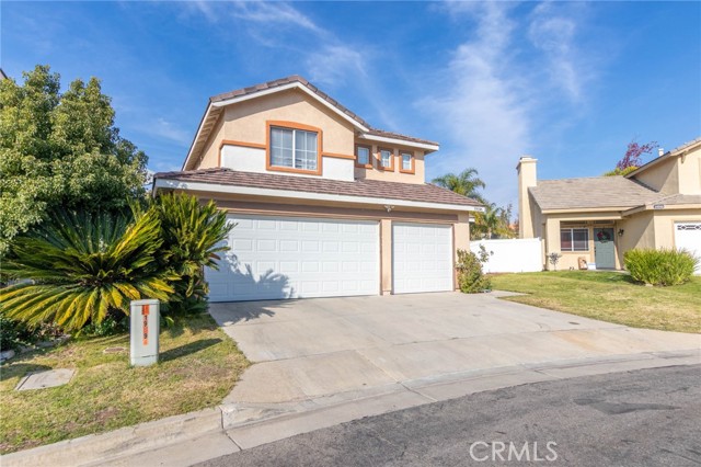 Detail Gallery Image 2 of 28 For 19596 Brisbane, Riverside,  CA 92508 - 3 Beds | 2/1 Baths