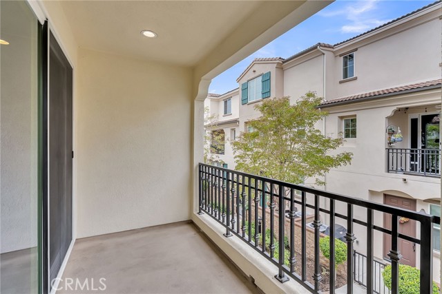 Detail Gallery Image 9 of 28 For 137 Macintosh Way, Upland,  CA 91786 - 2 Beds | 4 Baths