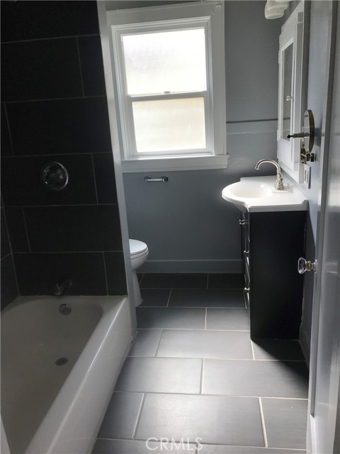 254 E Glenarm Street, Pasadena CA: https://media.crmls.org/medias/602bda0c-d89c-49ea-b292-da6361eea633.jpg