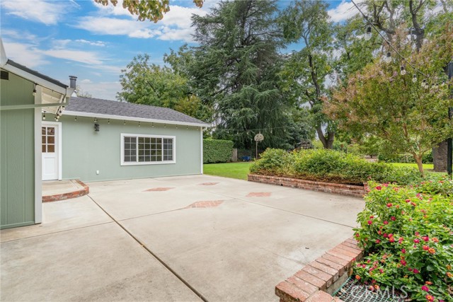 Detail Gallery Image 38 of 61 For 2279 North Ave, Chico,  CA 95926 - 4 Beds | 2 Baths