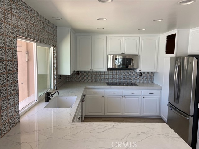 MLS# OC23049338