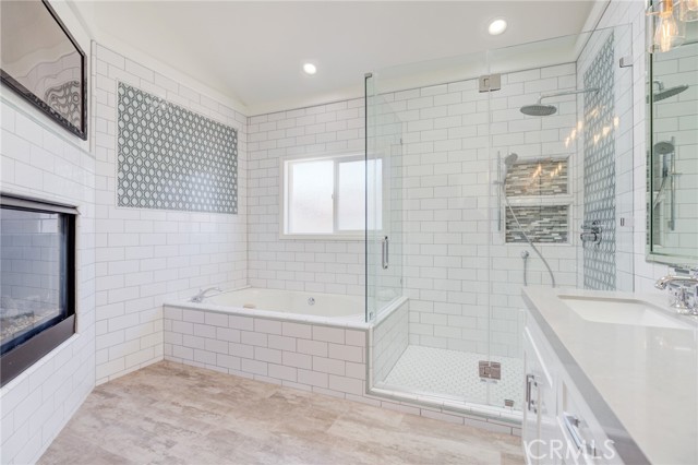 2220 Gates Avenue, Redondo Beach, California 90278, 4 Bedrooms Bedrooms, ,2 BathroomsBathrooms,Residential,Sold,Gates,SB21194759