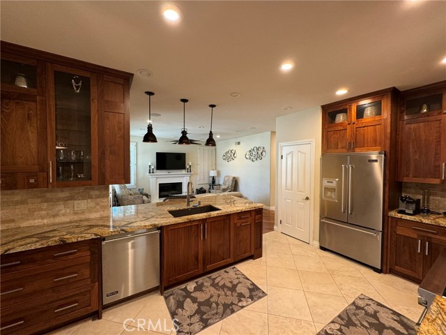6 Lakeridge, Rancho Santa Margarita CA: https://media.crmls.org/medias/602e3c08-927b-4731-ba3c-b62f7c030f1b.jpg