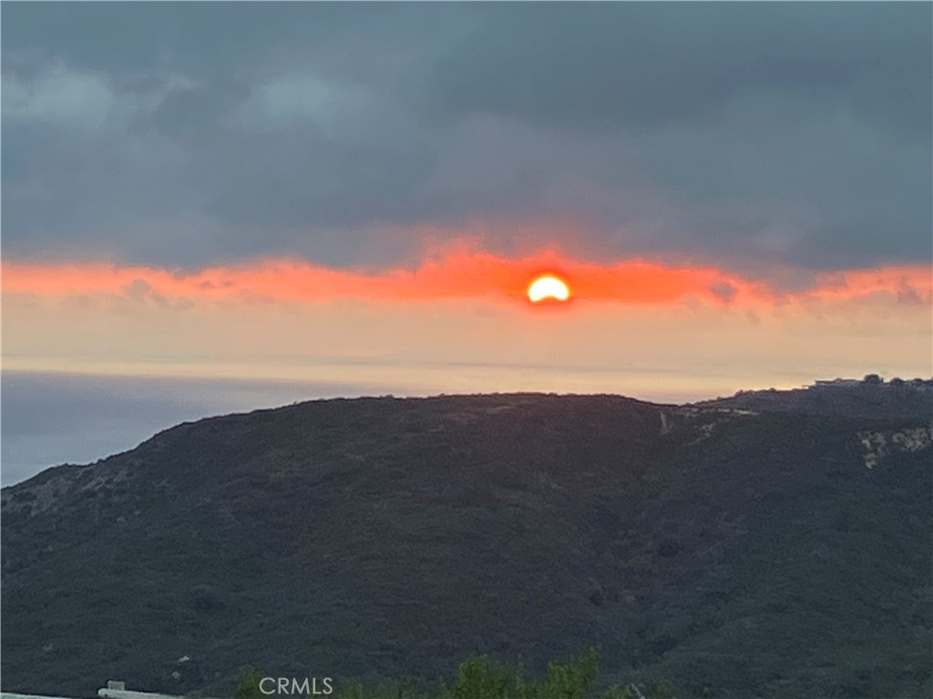 https://media.crmls.org/medias/602e478b-c520-405a-a53e-1218c69afbff.jpg?preset=X-Large