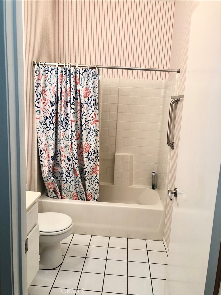 https://media.crmls.org/medias/602ed69c-eb85-4cdc-8f7a-973f7d878672.jpg?preset=X-Large