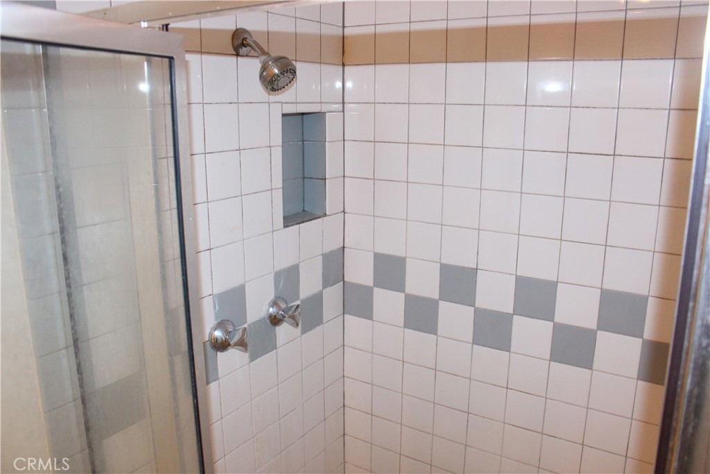 MLS #OC25167934 img 23