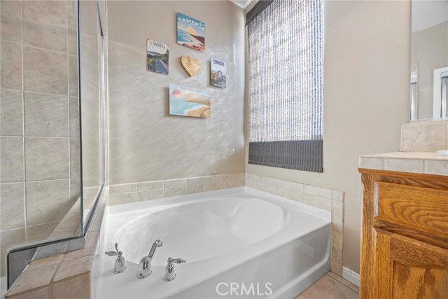 Detail Gallery Image 46 of 67 For 12809 Trafalgar Square, Bakersfield,  CA 93312 - 5 Beds | 3 Baths